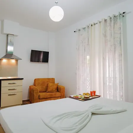 Eden & Apartamento Sarandë