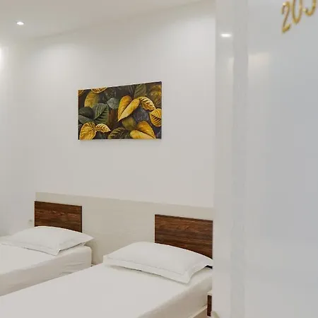 Apartamento Eden & *